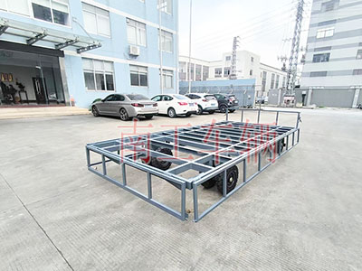 4吨骨架式IM在线（中国） 带下翻护栏工具拖车5I.jpg