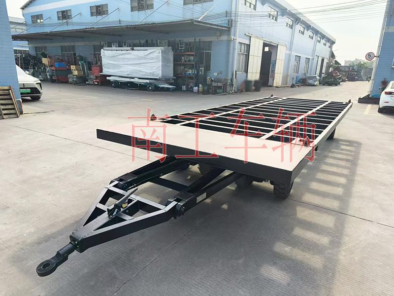 12吨骨架式IM在线（中国） 带角锁刹车全挂车