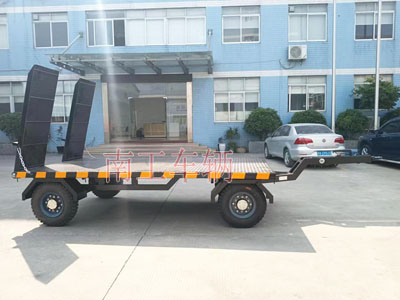 3吨带爬梯工业牵引IM在线（中国）4I.jpg