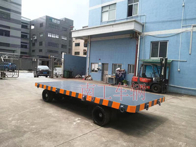 25吨重型工业IM在线（中国）全挂式牵引拖车底盘带牵引环3I.jpg