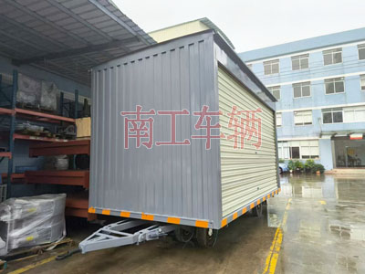 10吨箱式IM在线（中国）两侧带卷帘门I.jpg